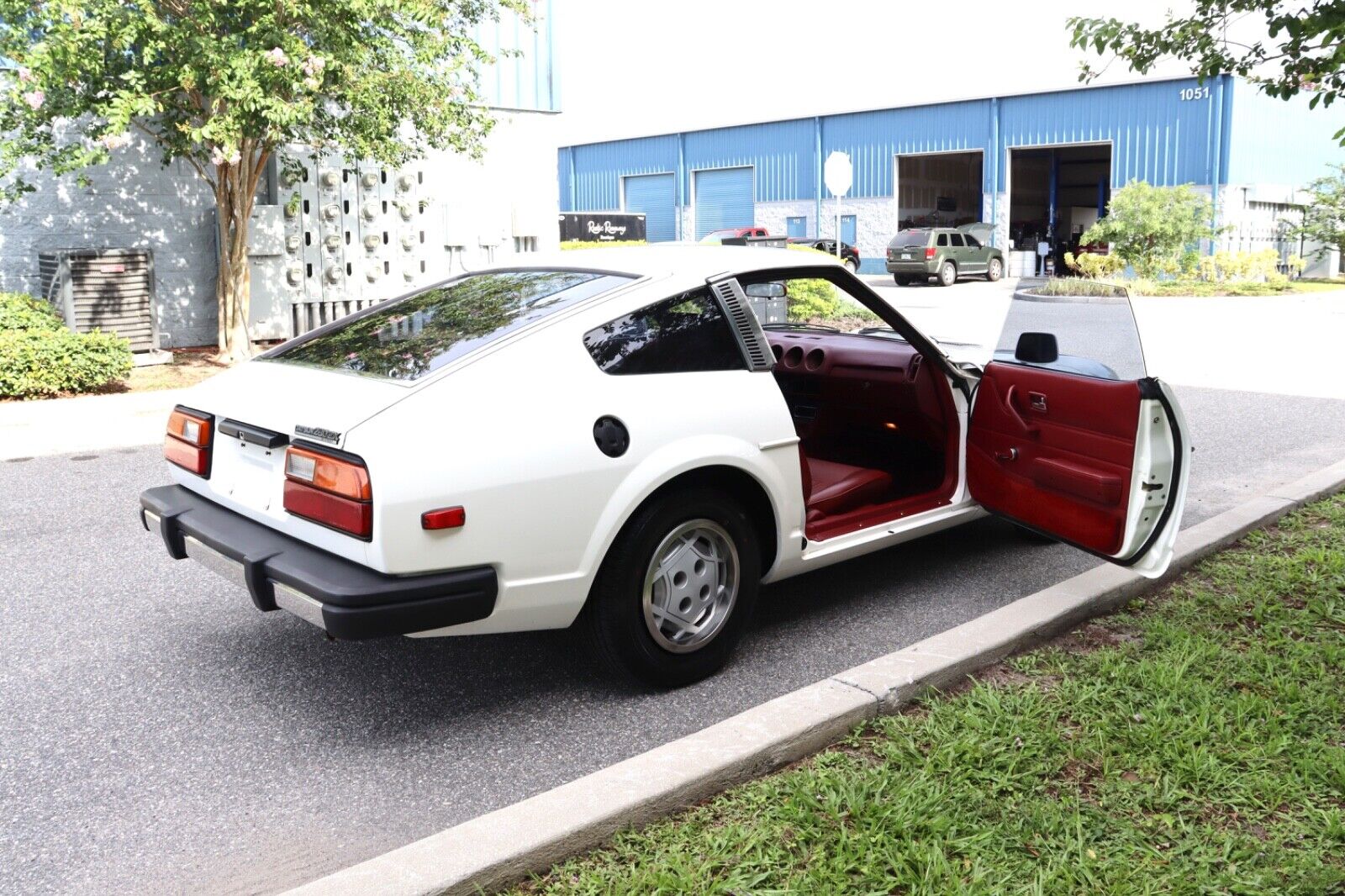 Datsun-Z-Series-Coupe-1979-White-Red-159729-17