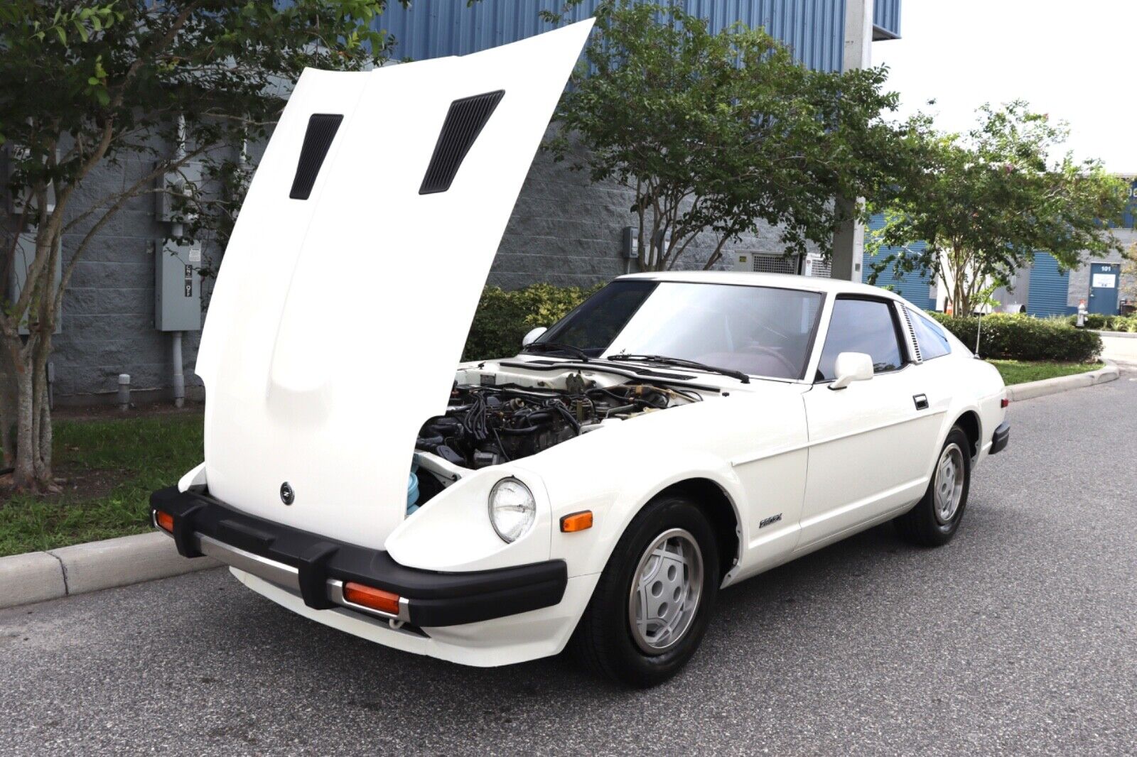 Datsun-Z-Series-Coupe-1979-White-Red-159729-20