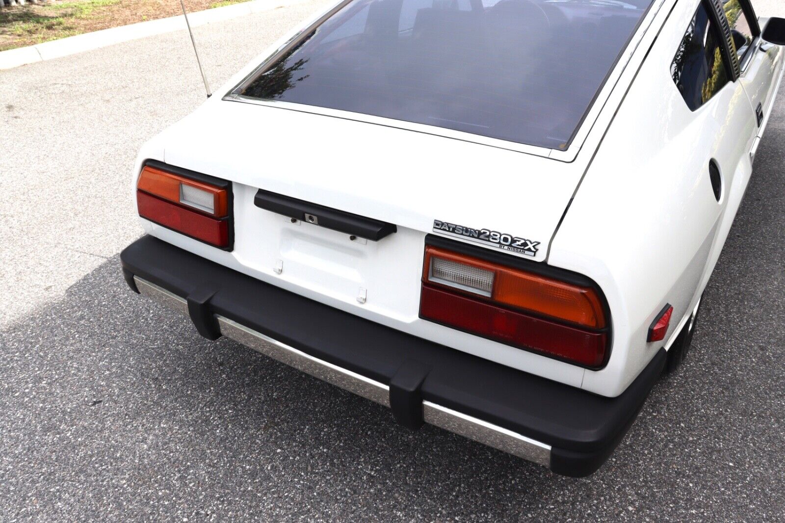 Datsun-Z-Series-Coupe-1979-White-Red-159729-8