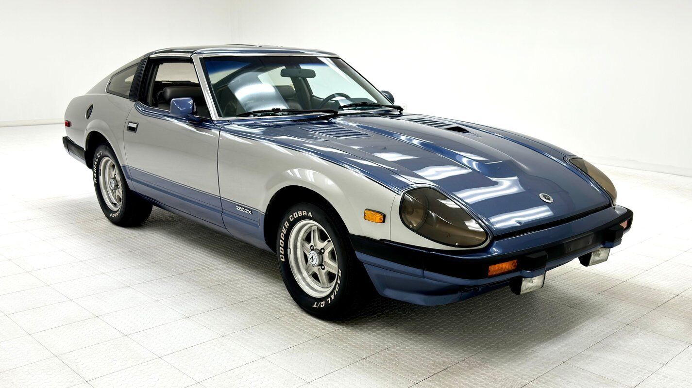 Datsun-Z-Series-Coupe-1983-Blue-Blue-126810-7