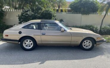 Datsun-Z-Series-Coupe-1983-Gold-Tan-129391-2