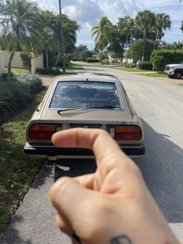 Datsun-Z-Series-Coupe-1983-Gold-Tan-129391-5