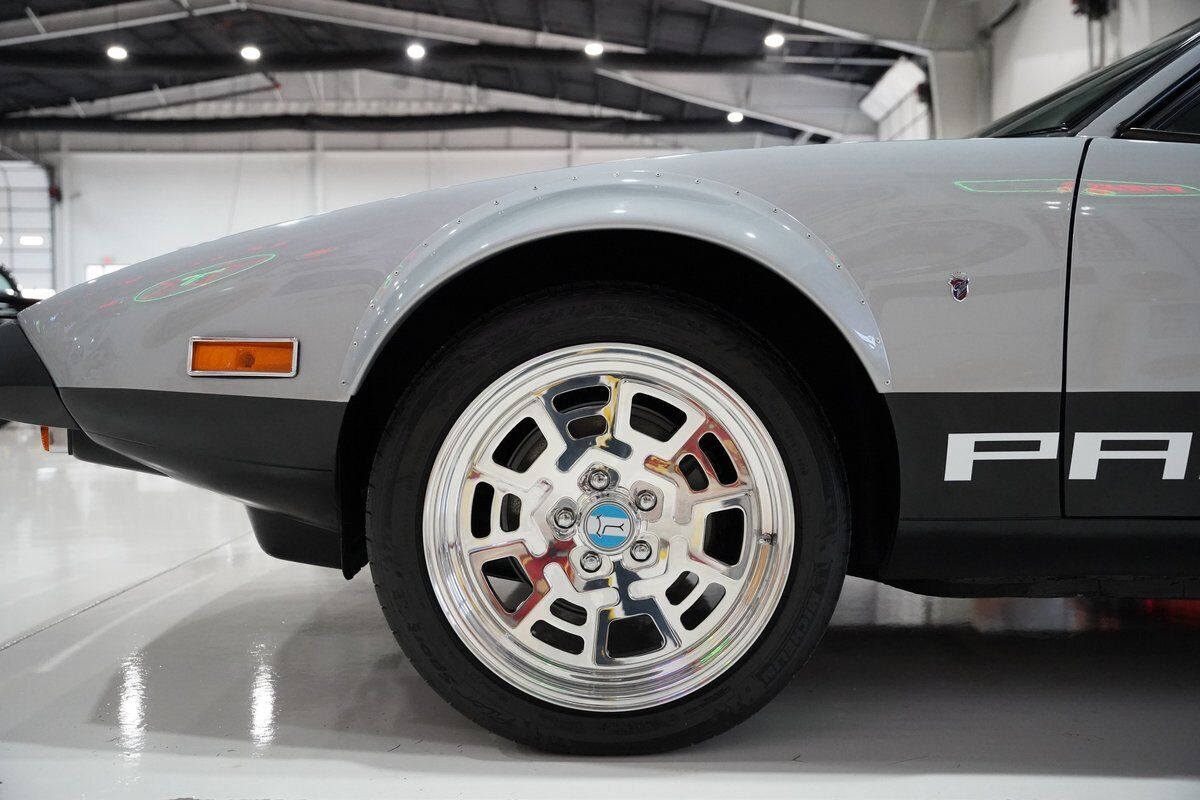 De-Tomaso-Pantera-1974-Silver-Black-1872-11