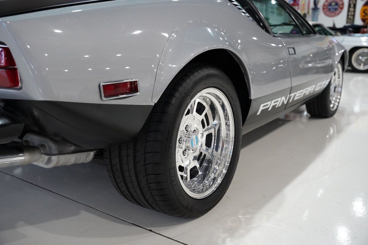 De-Tomaso-Pantera-1974-Silver-Black-1872-7