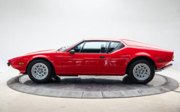 De-Tomaso-Pantera-Coupe-1972-Red-Black-99345-2