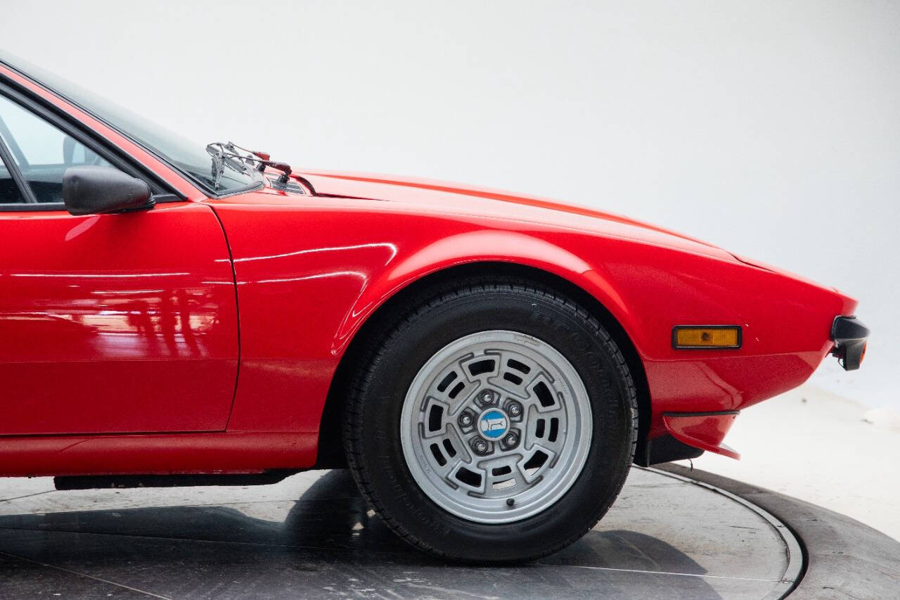 De-Tomaso-Pantera-Coupe-1972-Red-Black-99345-5