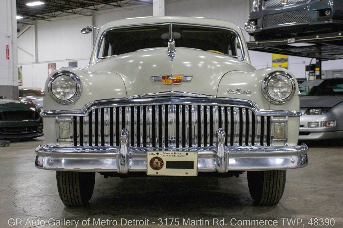 DeSoto-Custom-1949-Gray-Blue-49880-10