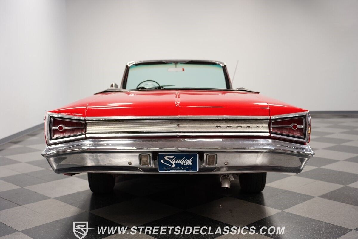 Dodge-880-Cabriolet-1965-Red-Black-117355-11