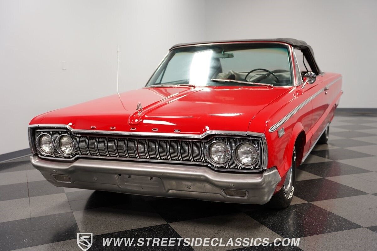 Dodge-880-Cabriolet-1965-Red-Black-117355-22