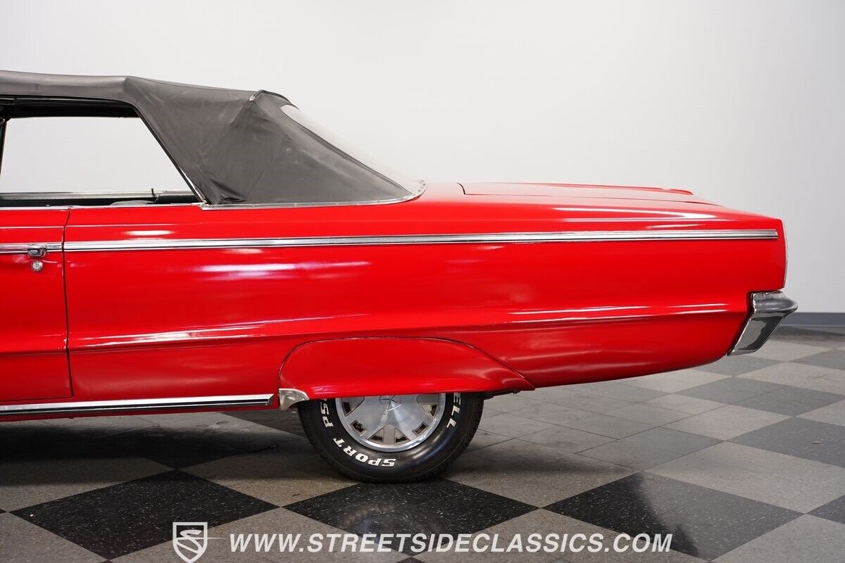 Dodge-880-Cabriolet-1965-Red-Black-117355-25