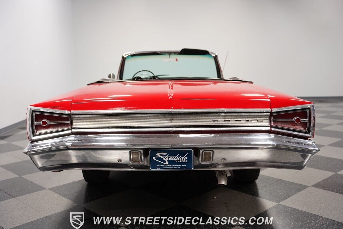 Dodge-880-Cabriolet-1965-Red-Black-117355-27