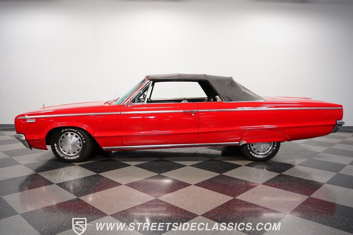 Dodge-880-Cabriolet-1965-Red-Black-117355-7