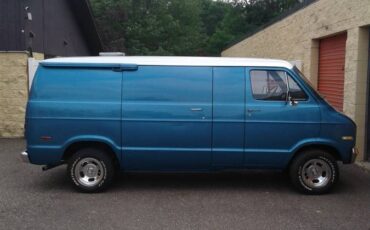 Dodge-B-100-1975-blue-676-1