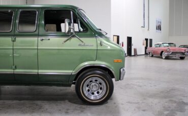 Dodge-B-200-Van-Van-1977-Green-Green-92317-9