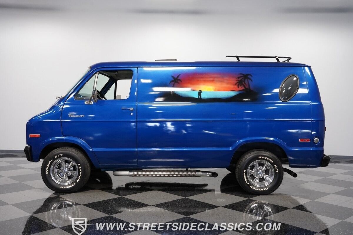 Dodge-B200-Van-1976-Blue-Blue-100312-2