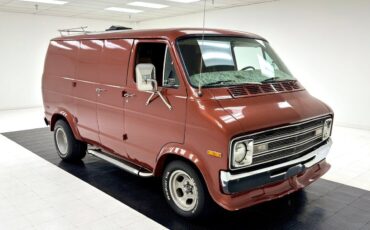 Dodge-B200-Van-1977-Russet-Sunfire-Metallic-Saddle-194259-6