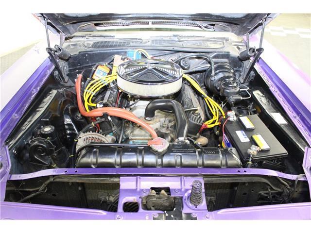 Dodge-CHALLENGER-360-V8-4-SPD-Coupe-1971-Purple-Black-154679-18