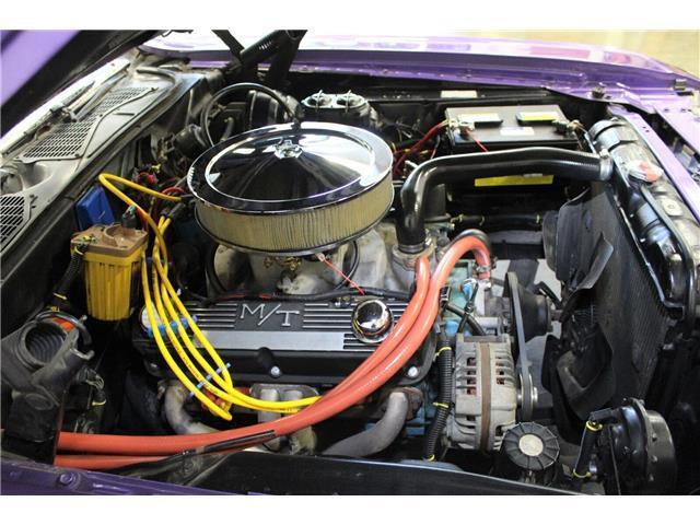 Dodge-CHALLENGER-360-V8-4-SPD-Coupe-1971-Purple-Black-154679-19