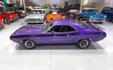 Dodge-Challenger-1971-Plum-Crazy-Black-11459-11