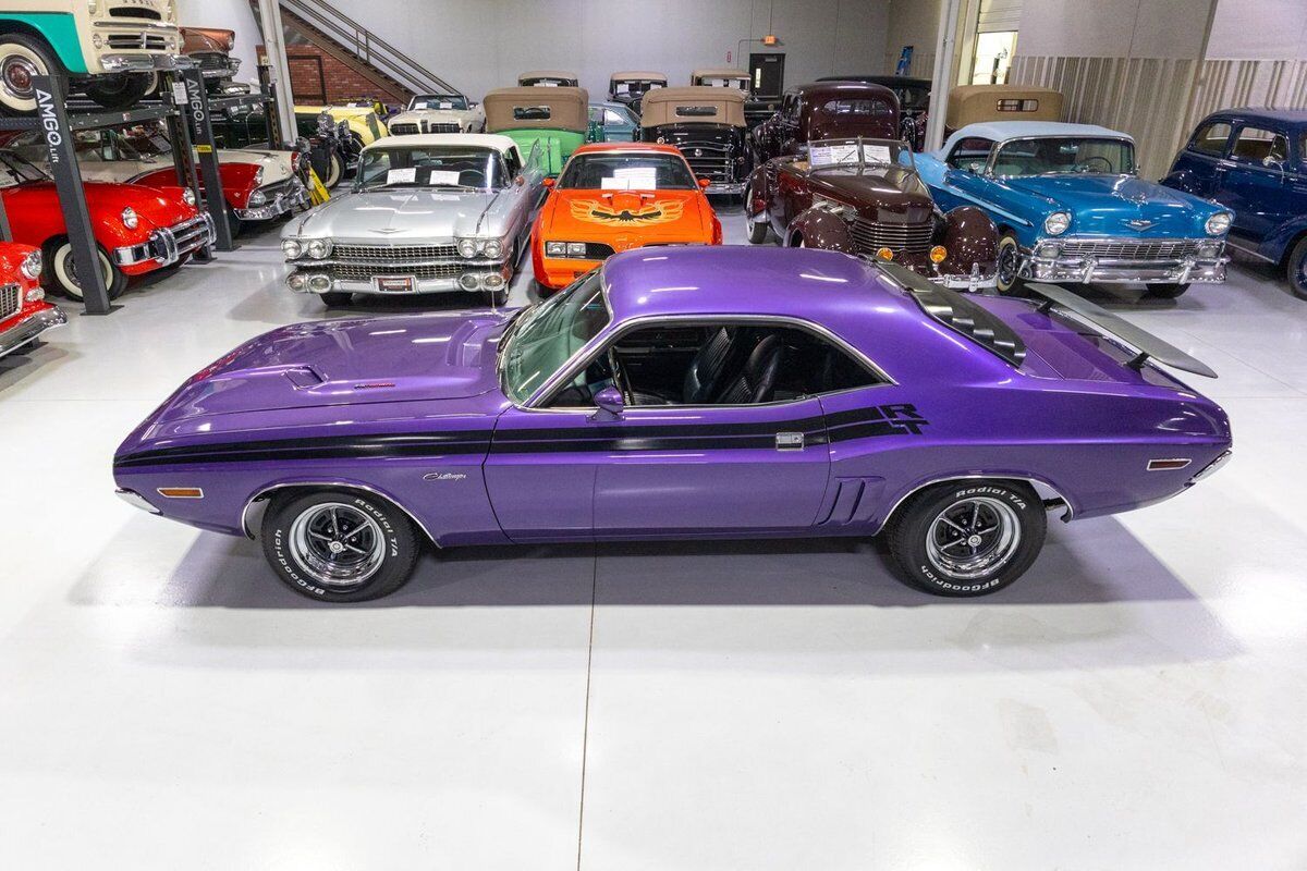 Dodge-Challenger-1971-Plum-Crazy-Black-11459-11