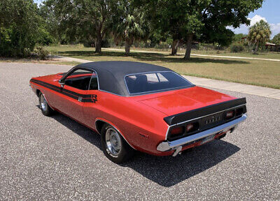 Dodge-Challenger-1972-Red-Black-3697-3