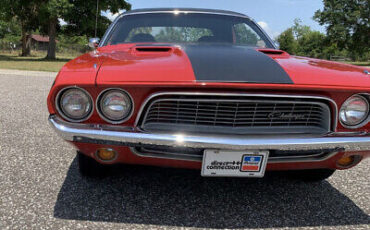 Dodge-Challenger-1972-Red-Black-3697-9