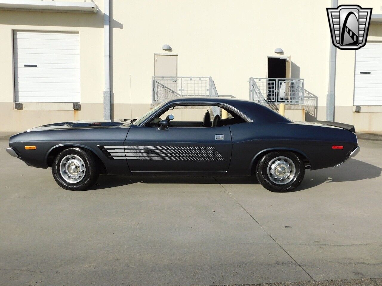 Dodge-Challenger-1973-Gray-Black-47781-5