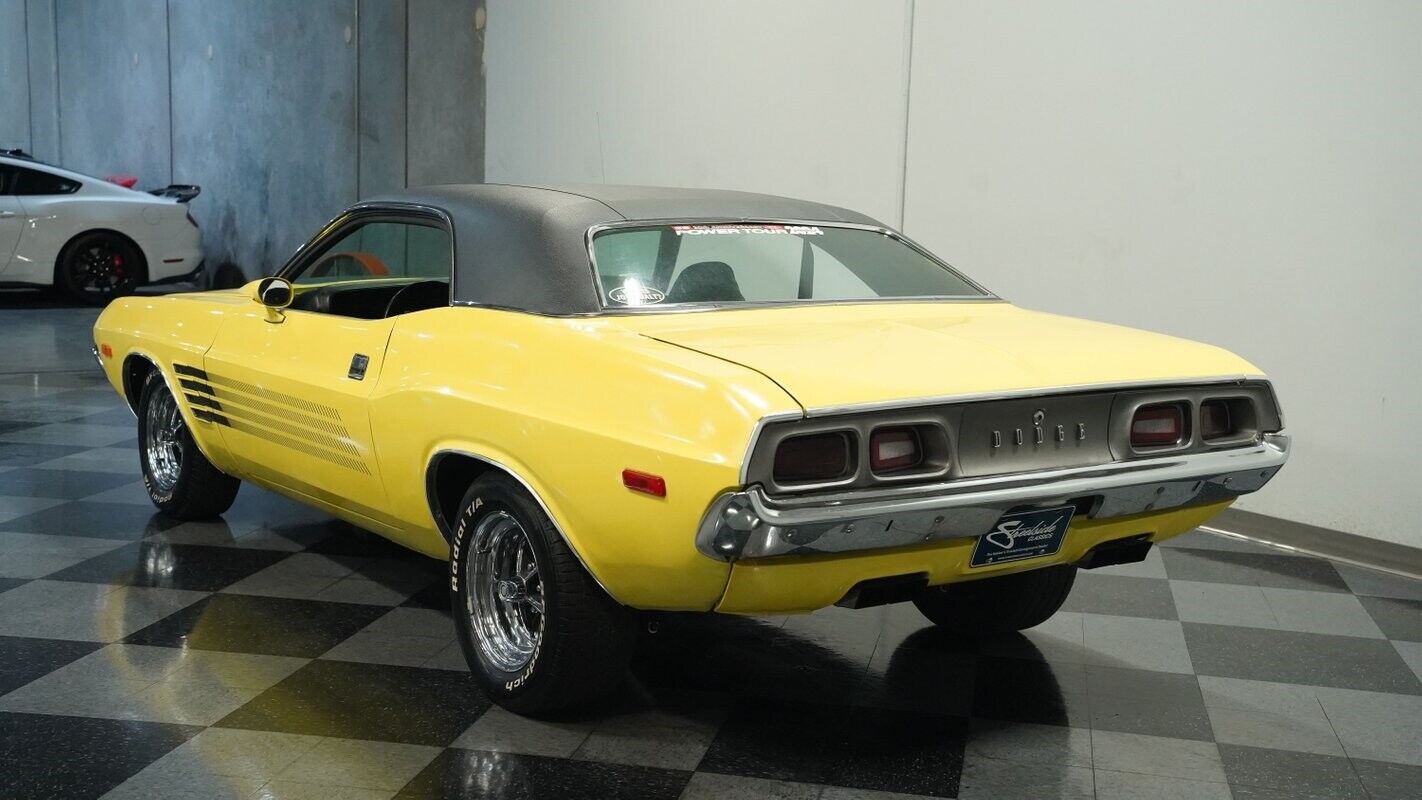 Dodge-Challenger-1973-Top-Banana-Black-2182-8