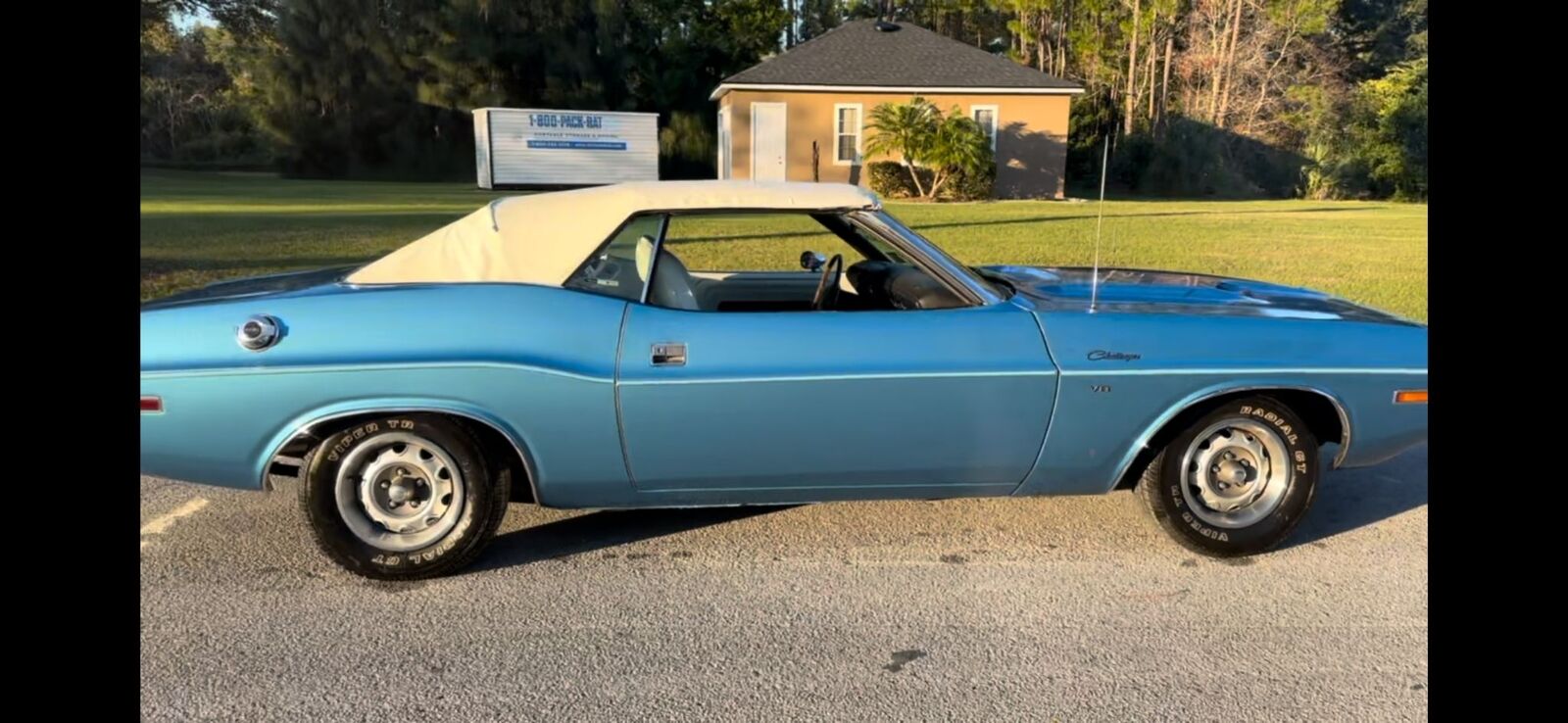 Dodge-Challenger-Cabriolet-1970-Blue-Blue-0-11