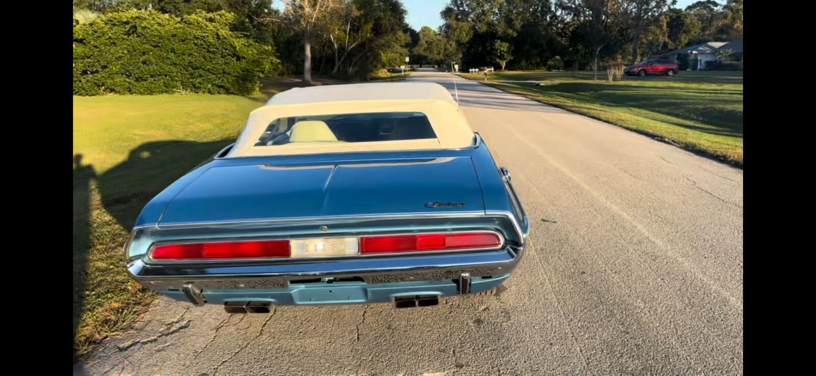 Dodge-Challenger-Cabriolet-1970-Blue-Blue-0-9