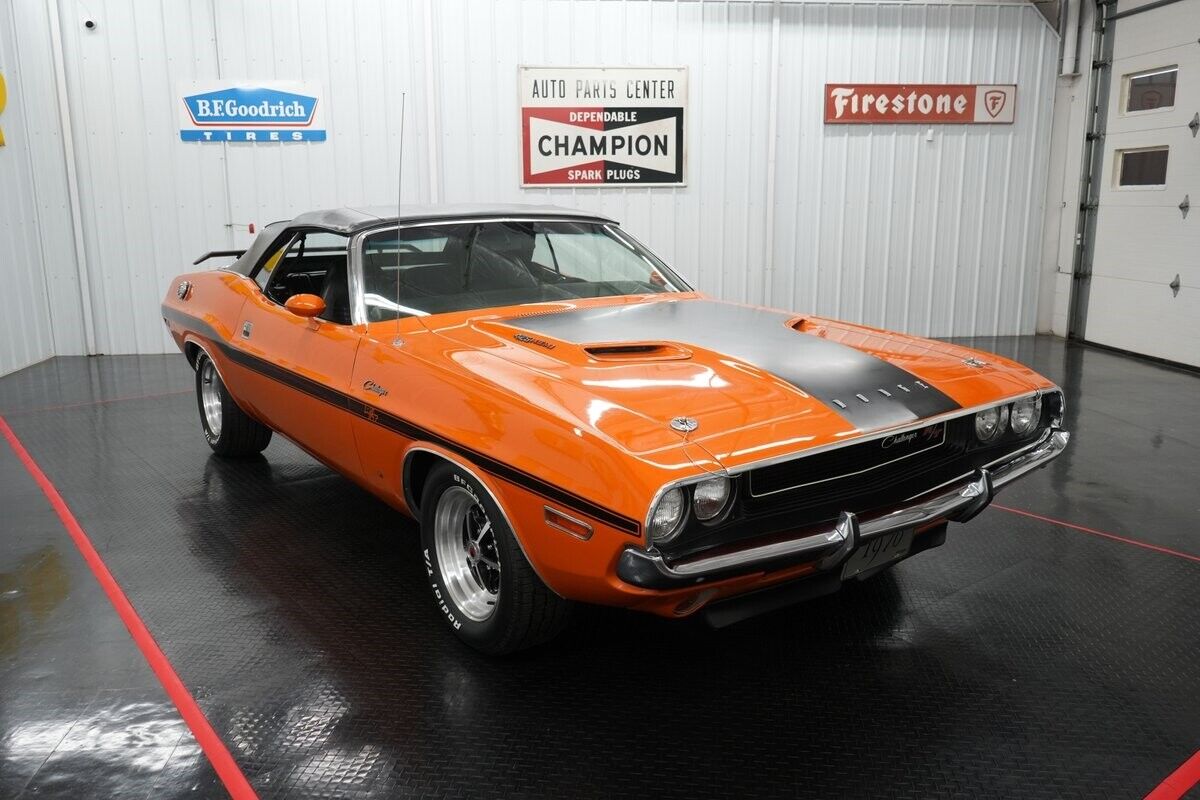 Dodge-Challenger-Convertible-Cabriolet-1970-Orange-Black-0-22