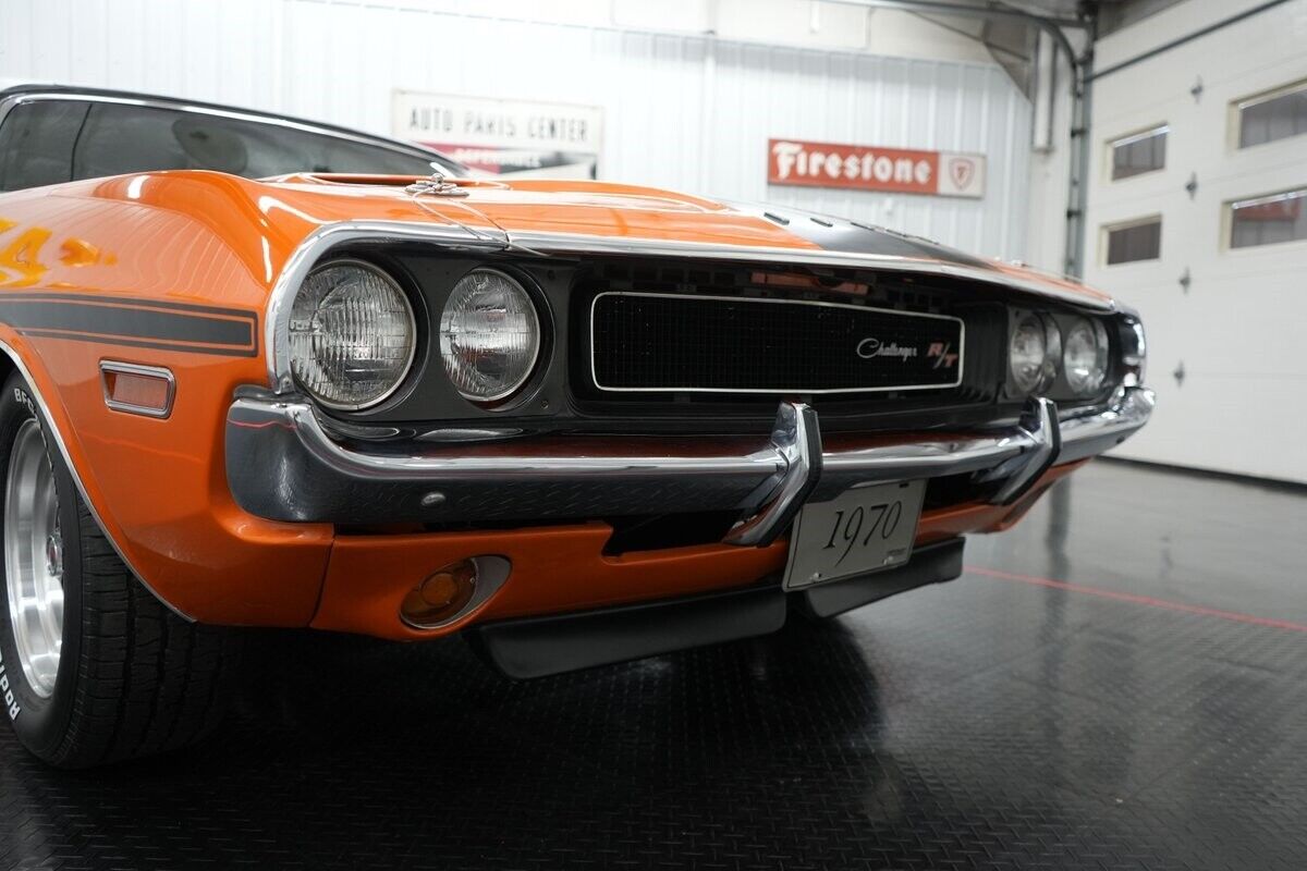 Dodge-Challenger-Convertible-Cabriolet-1970-Orange-Black-0-24