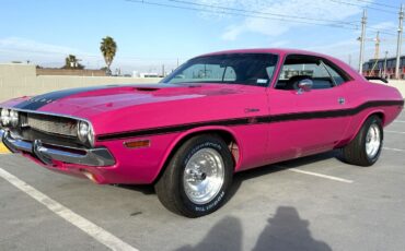 Dodge-Challenger-Coupe-1970-Pink-Black-78979-2