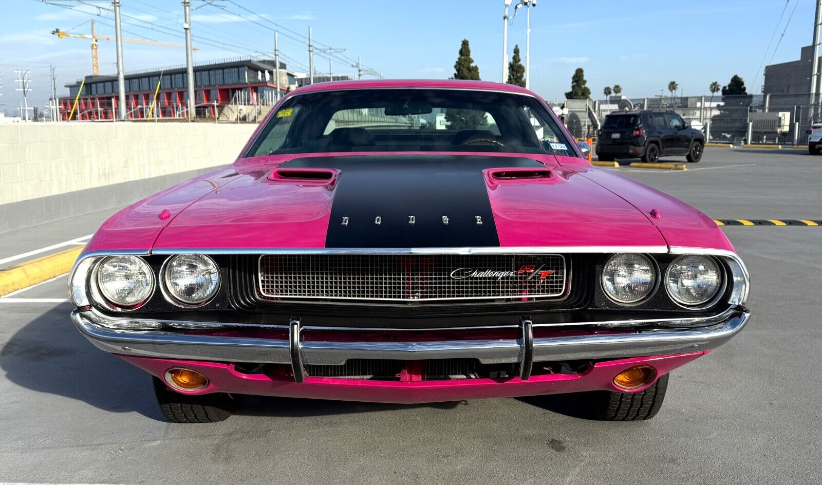 Dodge-Challenger-Coupe-1970-Pink-Black-78979-3