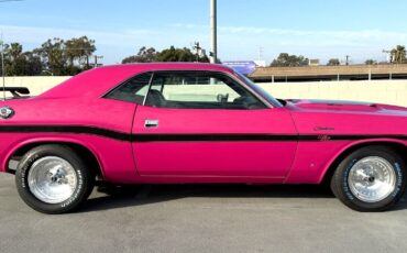 Dodge-Challenger-Coupe-1970-Pink-Black-78979-5