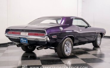 Dodge-Challenger-Coupe-1970-Plum-Black-39616-11