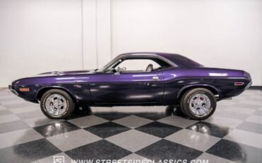 Dodge-Challenger-Coupe-1970-Plum-Black-39616-2