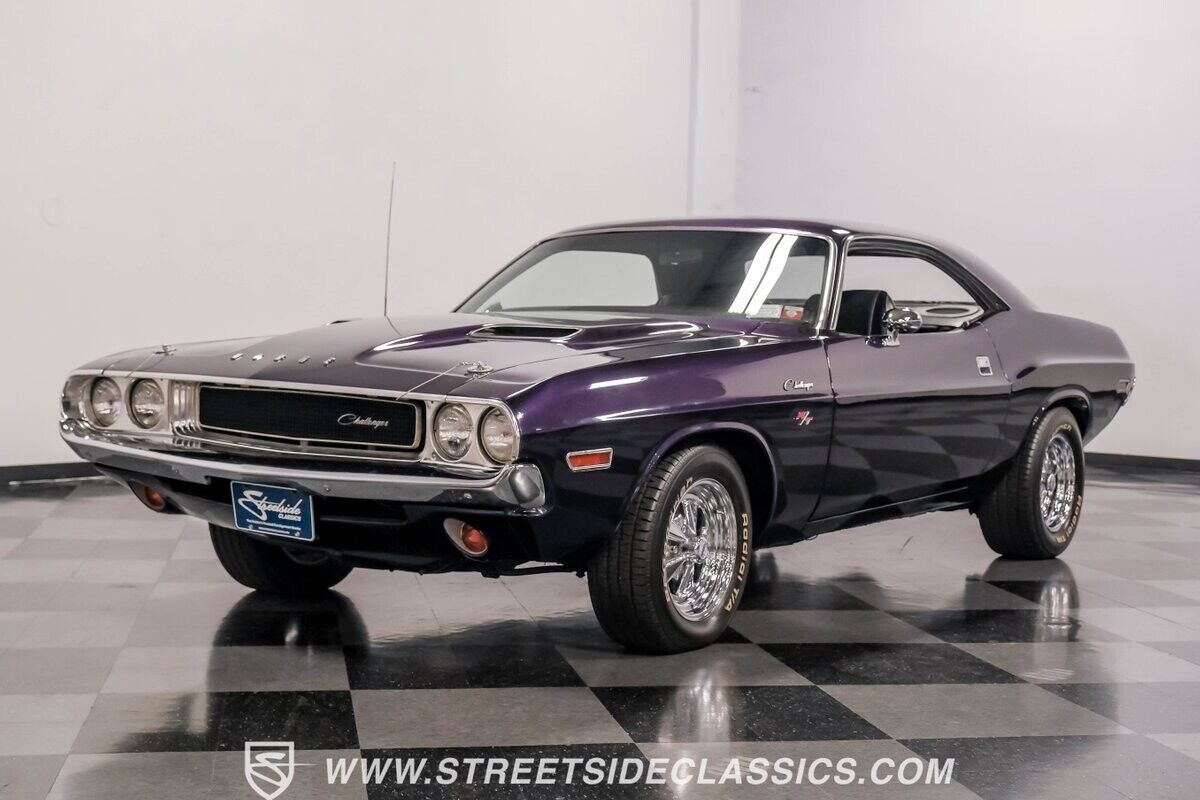 Dodge-Challenger-Coupe-1970-Plum-Black-39616-5