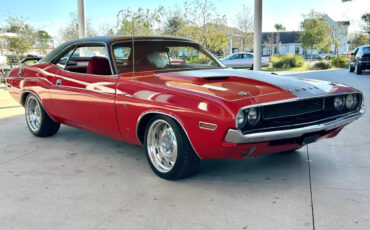 Dodge-Challenger-Coupe-1970-Red-Black-105713-2