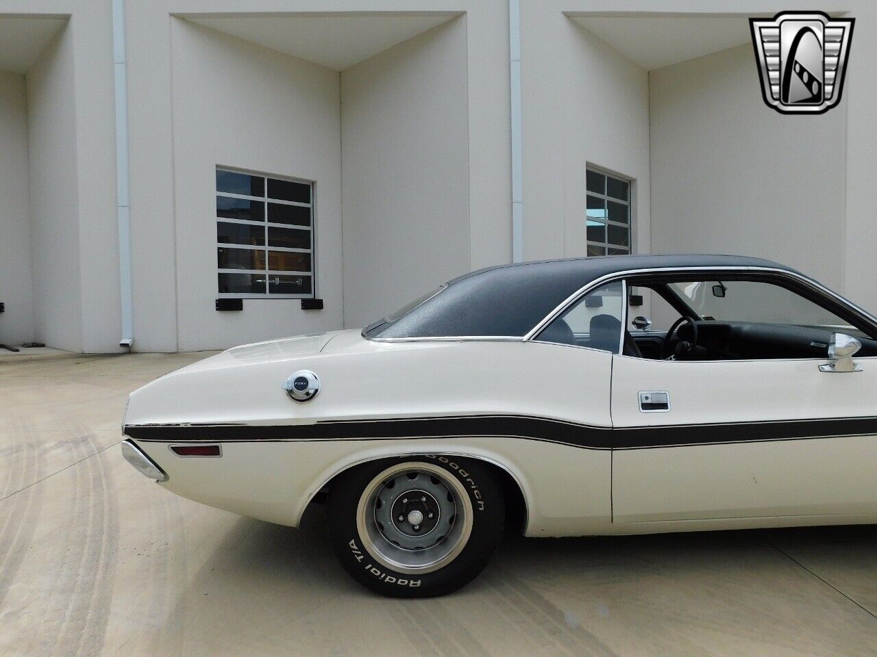 Dodge-Challenger-Coupe-1970-White-Black-9036-11