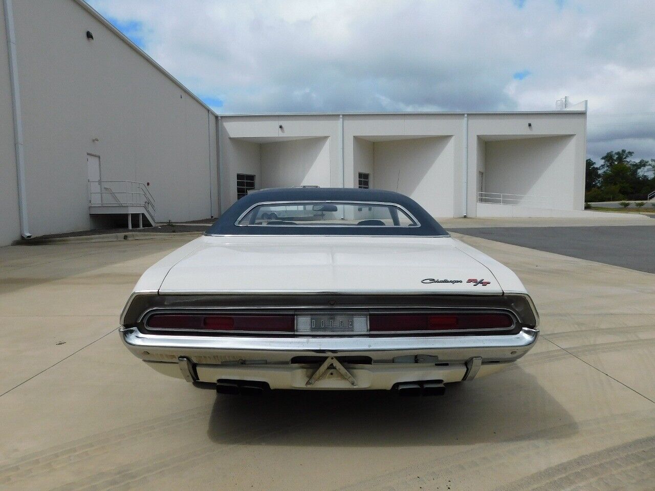 Dodge-Challenger-Coupe-1970-White-Black-9036-9