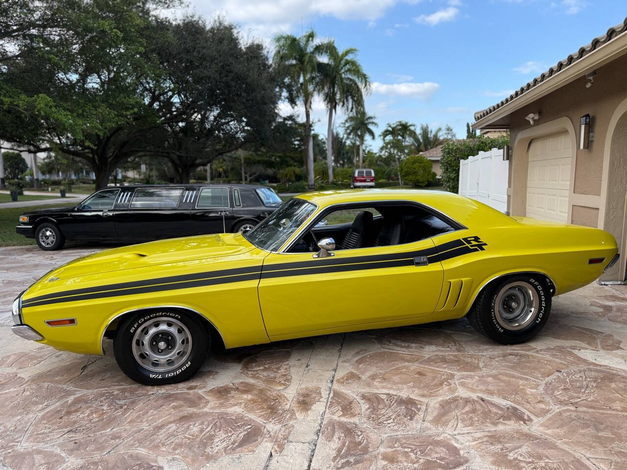 Dodge-Challenger-Coupe-1971-Yellow-Black-60009-2