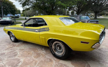 Dodge-Challenger-Coupe-1971-Yellow-Black-60009-3