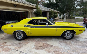 Dodge-Challenger-Coupe-1971-Yellow-Black-60009-7