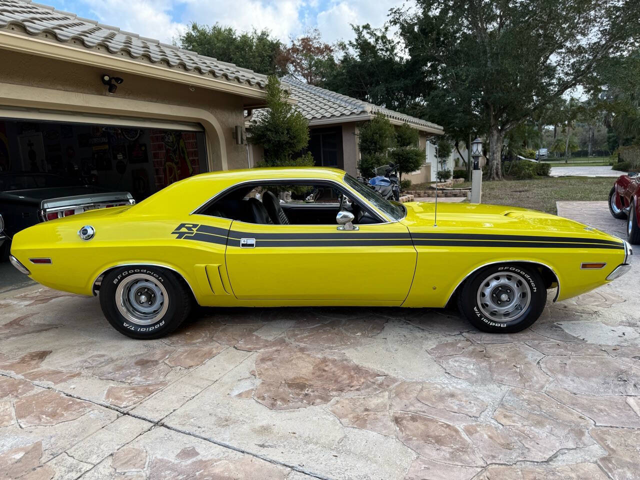 Dodge-Challenger-Coupe-1971-Yellow-Black-60009-7