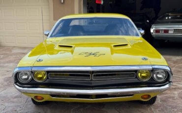 Dodge-Challenger-Coupe-1971-Yellow-Black-60009-9