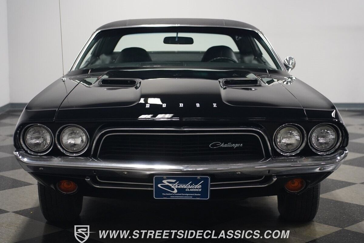 Dodge-Challenger-Coupe-1972-Black-Black-1316-5