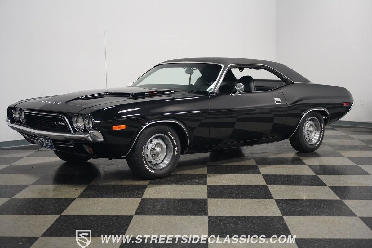 Dodge-Challenger-Coupe-1972-Black-Black-1316-7