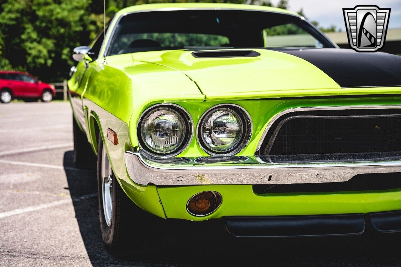 Dodge-Challenger-Coupe-1972-Green-Black-63447-11