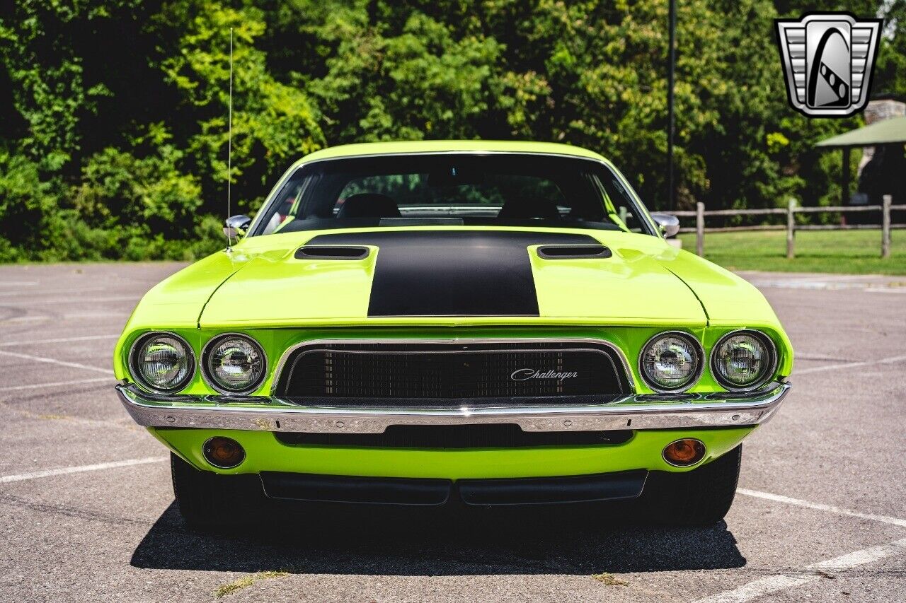 Dodge-Challenger-Coupe-1972-Green-Black-63447-9